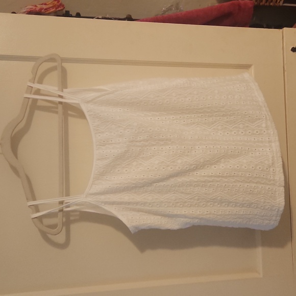 White tank - Picture 2 of 2